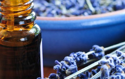 Eterično olje sivke (Lavandula)