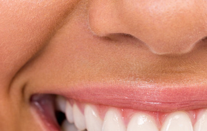 5 slabih navad, ki vam uničujejo zobe!
