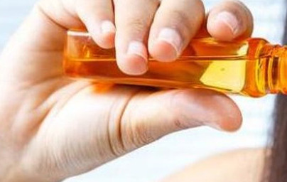 Gliceril stearat citrat (Glyceryl Stearate Citrate)